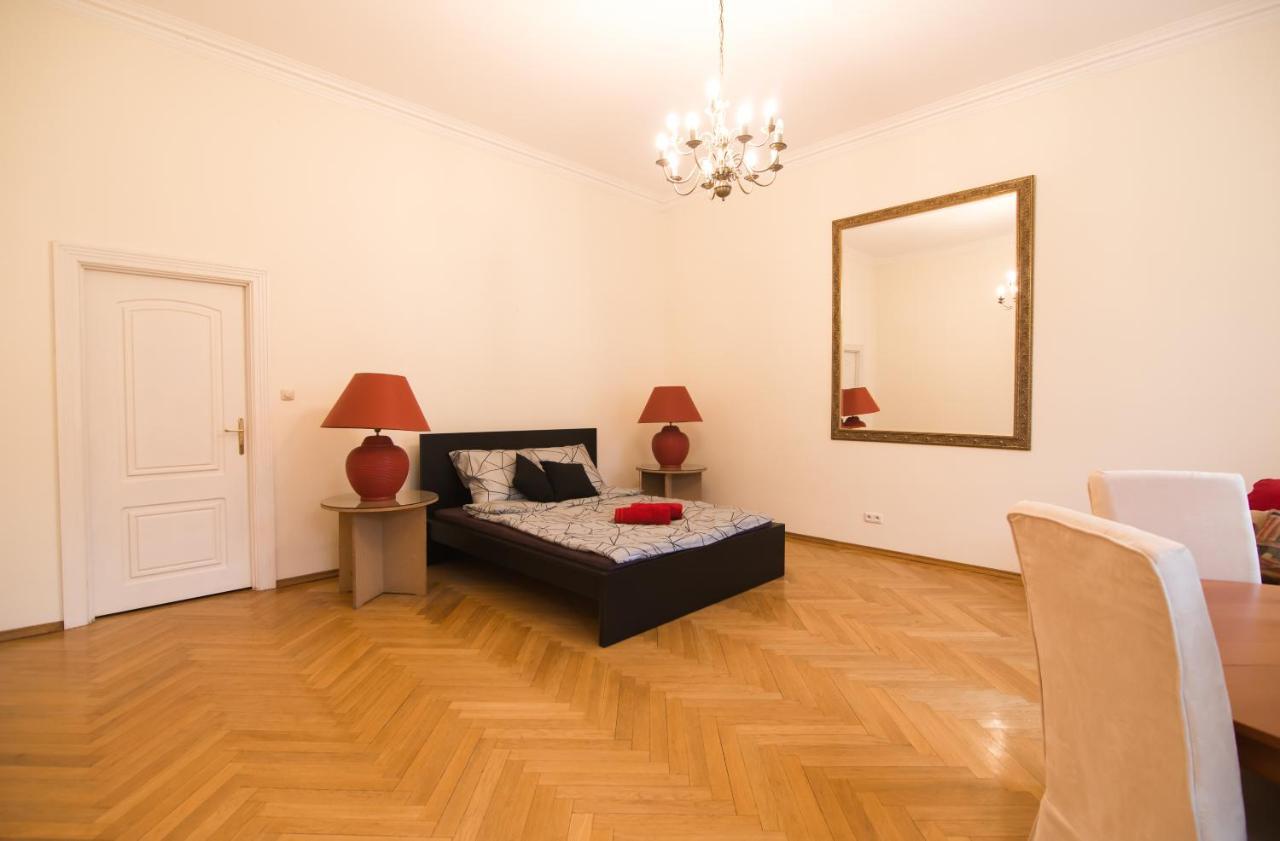 Charme De Varsovie Warsaw Exterior photo
